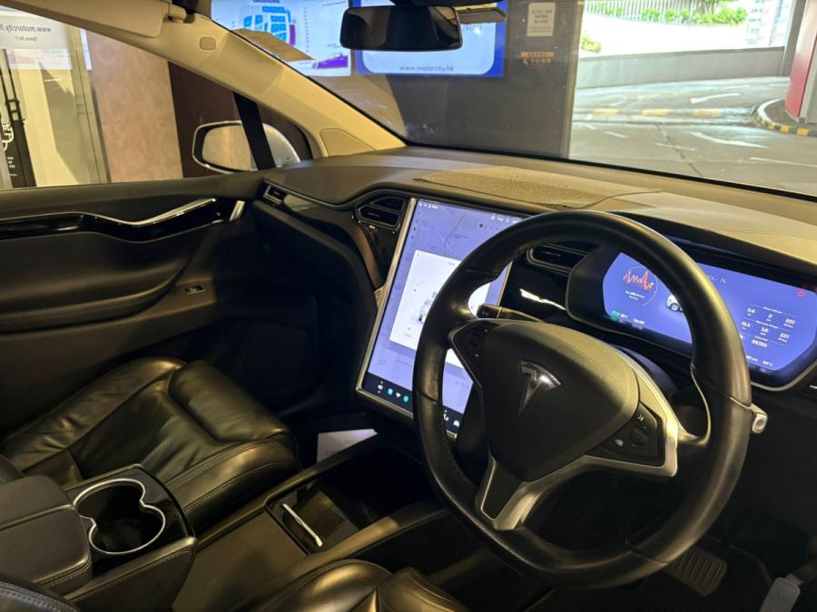 Model X 75D - Image 3
